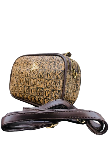 Latest shoulder bags with back zip