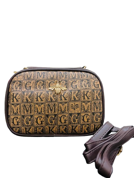 Latest shoulder bags with back zip