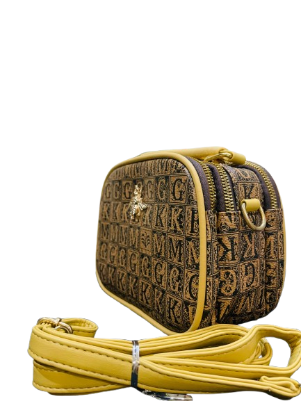 Latest shoulder bags with back zip