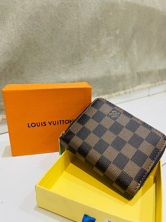 Black Louis Vuitton hand bag
