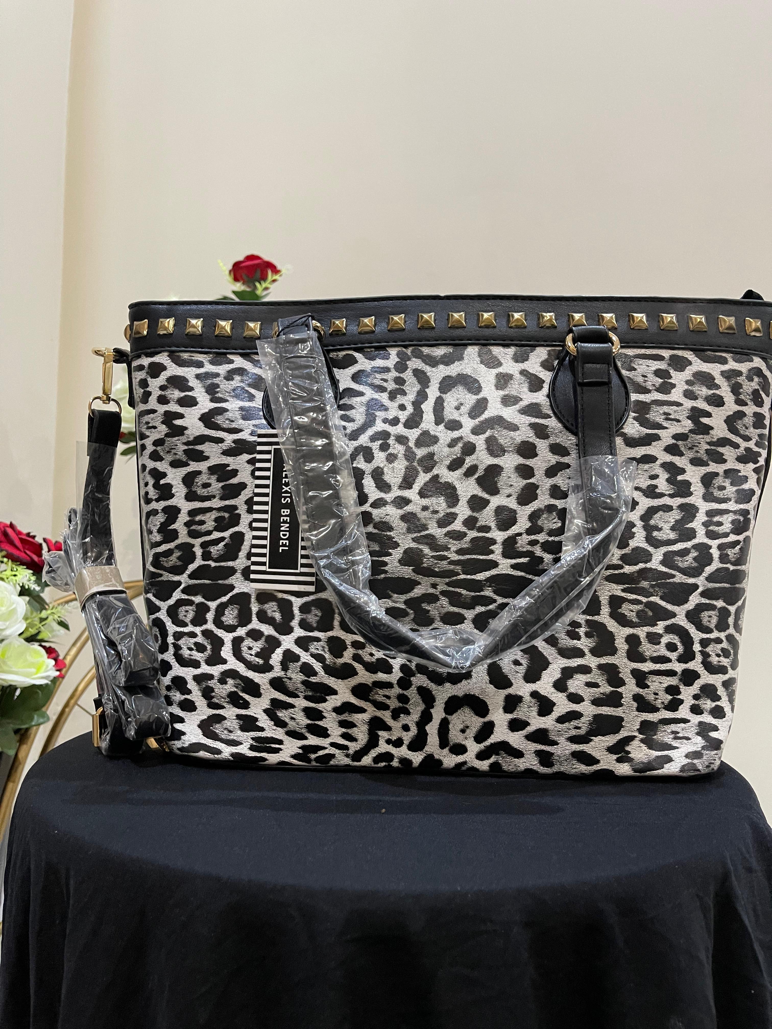 ALEXIS BENDEL Women’s Black Cheetah Print Tote Bag