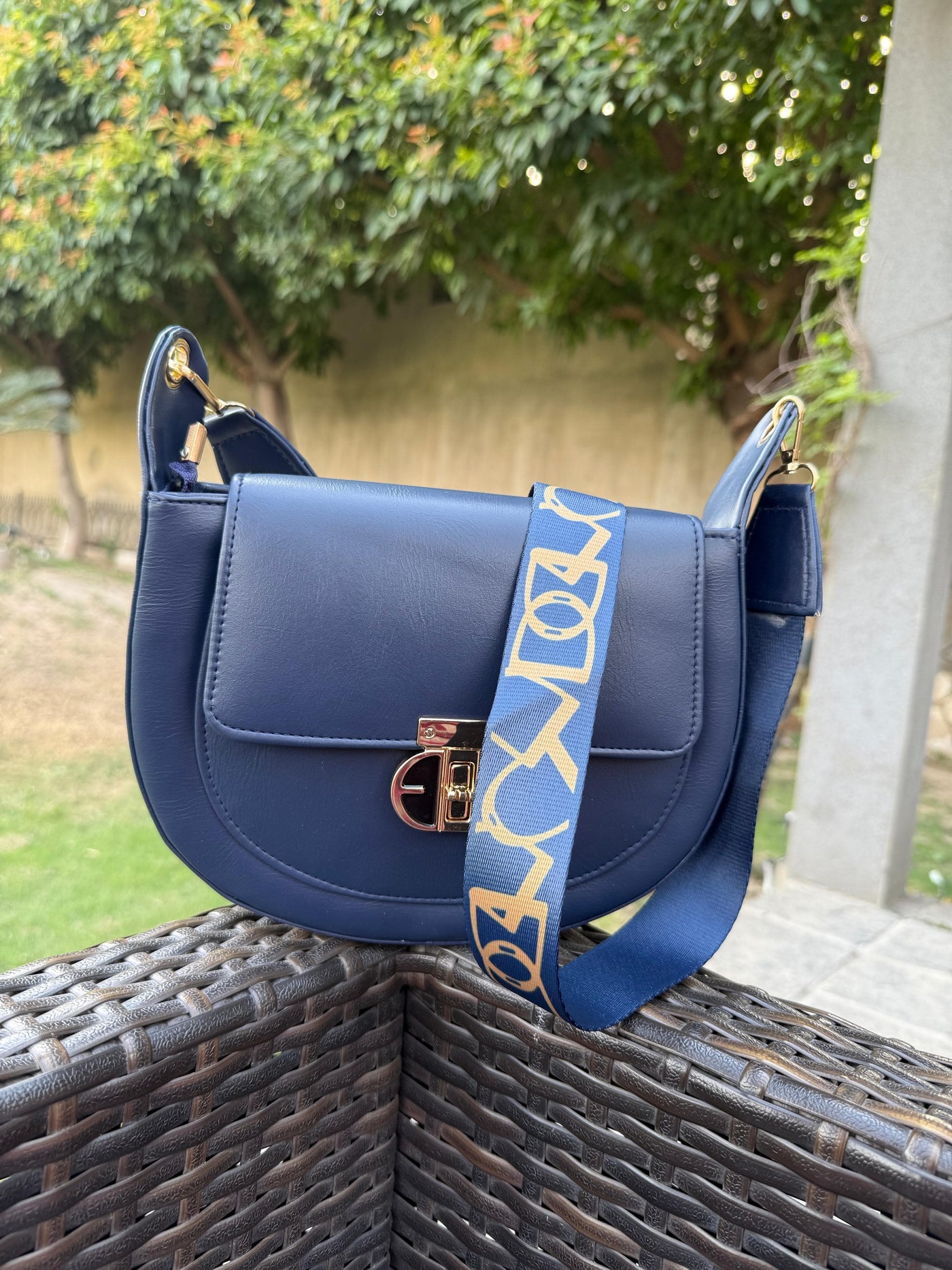 Classic Ladies Shouder bag