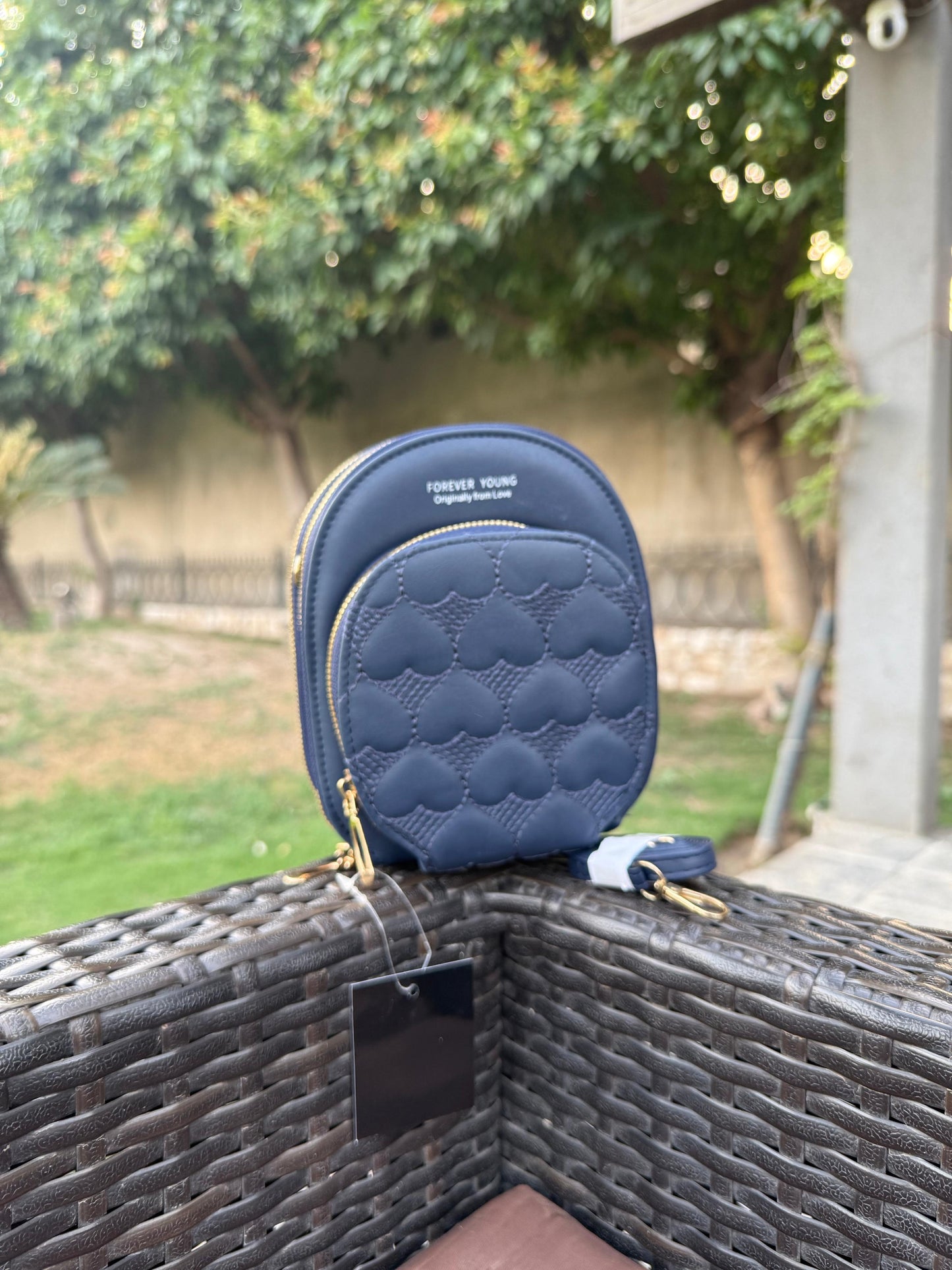 ladies black crossbody bag
