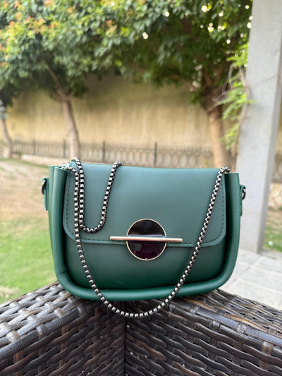 Modern & Functional Shoulder Bag