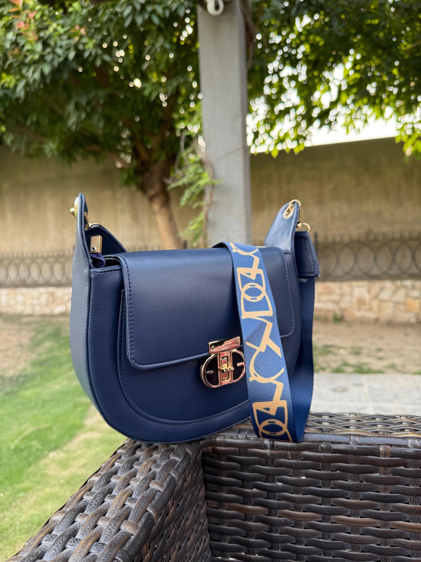 Classic Ladies Shouder bag
