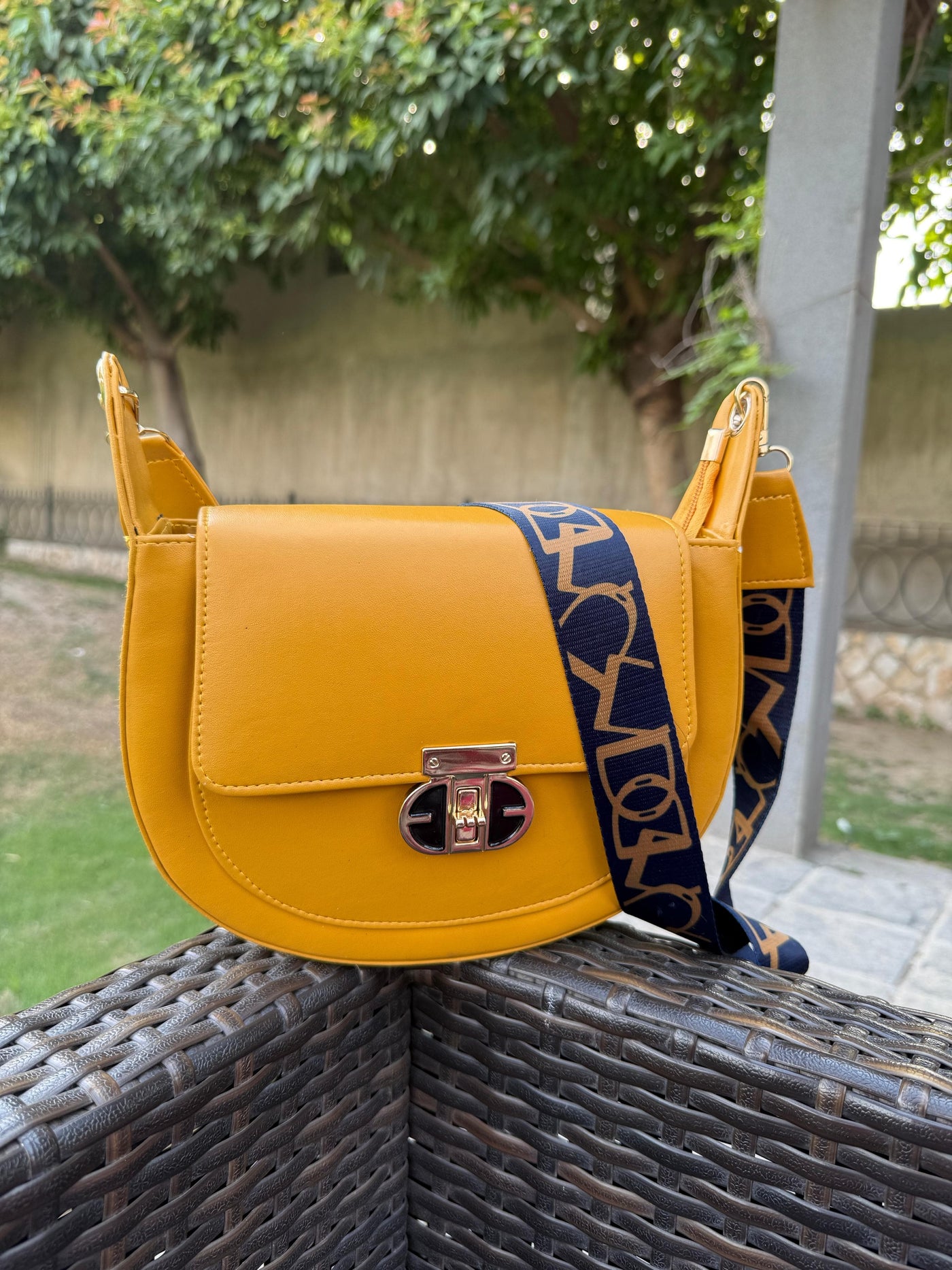 Classic Ladies Shoulderbag